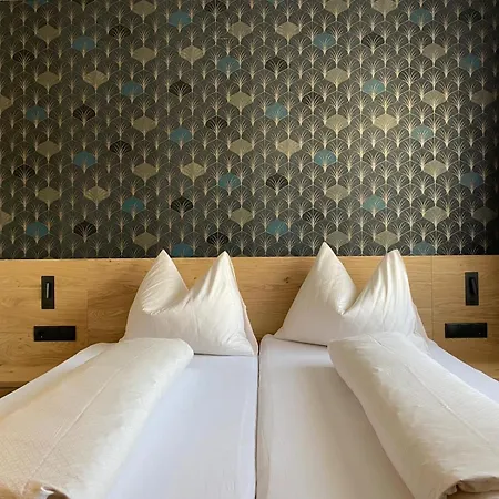 Aclavaldafur Apartament *