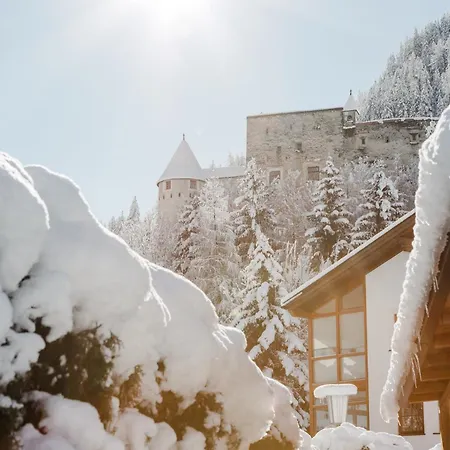 Aclavaldafur Apartman